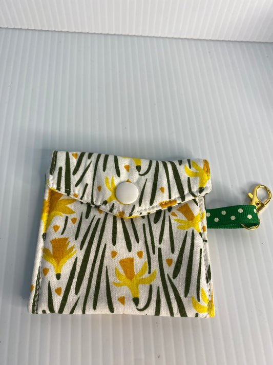 Large Ear Bud Pouch - Daffodils