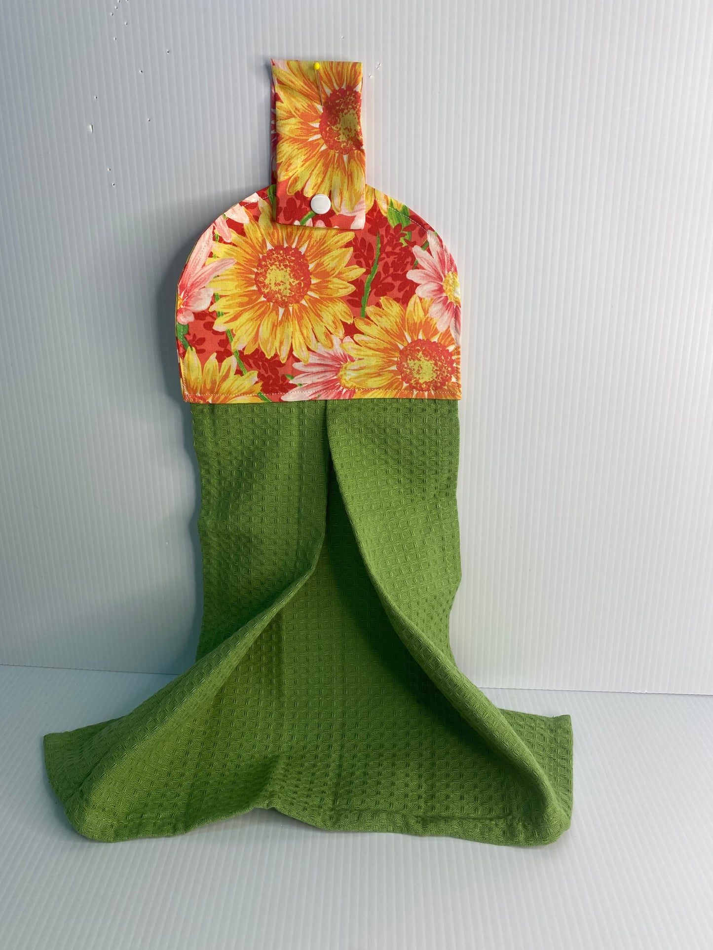 Hanging Hand Towel -Green Waffle Towel with Large Yellow Daisies