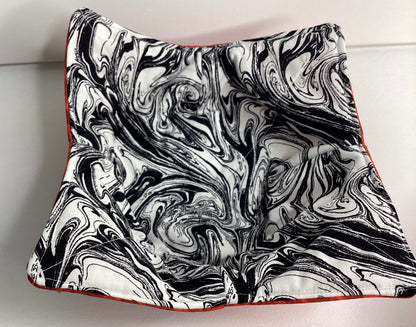 Microwave Bowl Cosy Black & White Swirl with Red