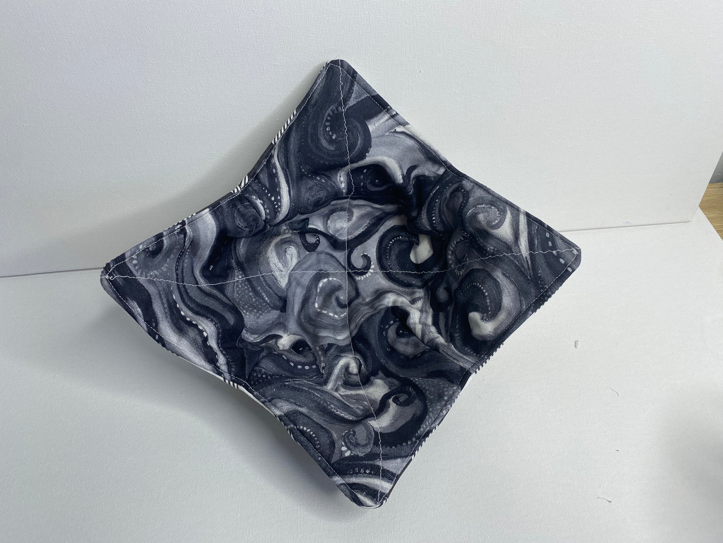 Microwave Bowl Cosy Black & White