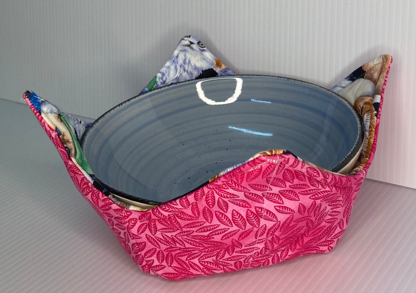 Microwave Bowl Cosy Pussy Cats With Pink