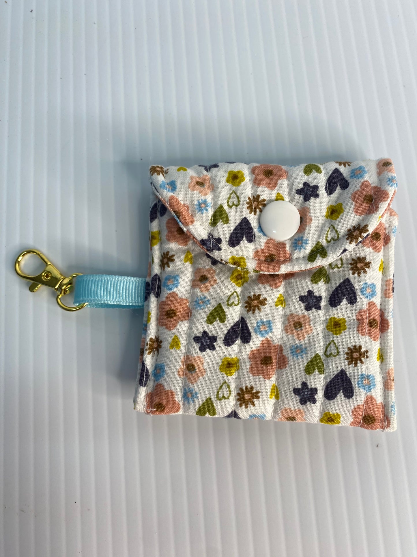 Small Ear Bud Pouch - Hearts and Flowers