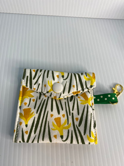 Large Ear Bud Pouch - Daffodils