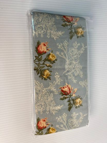 Folding Playing Card Holder - Blue And Pink Roses