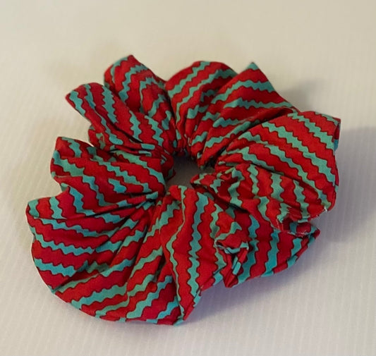 Hair Scrunchies XXL - Red with Blue Ric Rac
