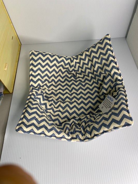 Dinner Plate Microwave Cosy - Gum Tree Blossoms