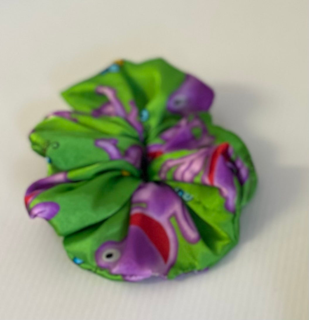 Hair Scrunchies XXL - Froggy on Green